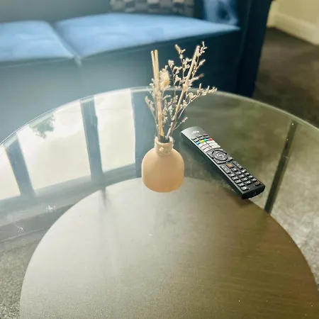 Dom wakacyjny Stylish & Cosy 3 Bedroom By Altoluxoexperience Short Lets & Serviced With Free Wifi & Parking Bristol