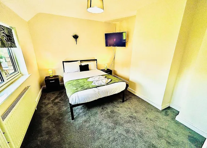 Holiday home Stylish & Cosy 3 Bedroom By Altoluxoexperience Short Lets & Serviced With Free Wifi & Parking Bristol