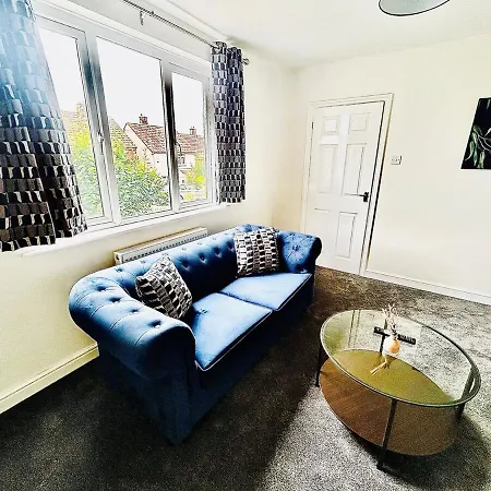 Stylish & Cosy 3 Bedroom By Altoluxoexperience Short Lets & Serviced With Free Wifi & Parking ブリストル